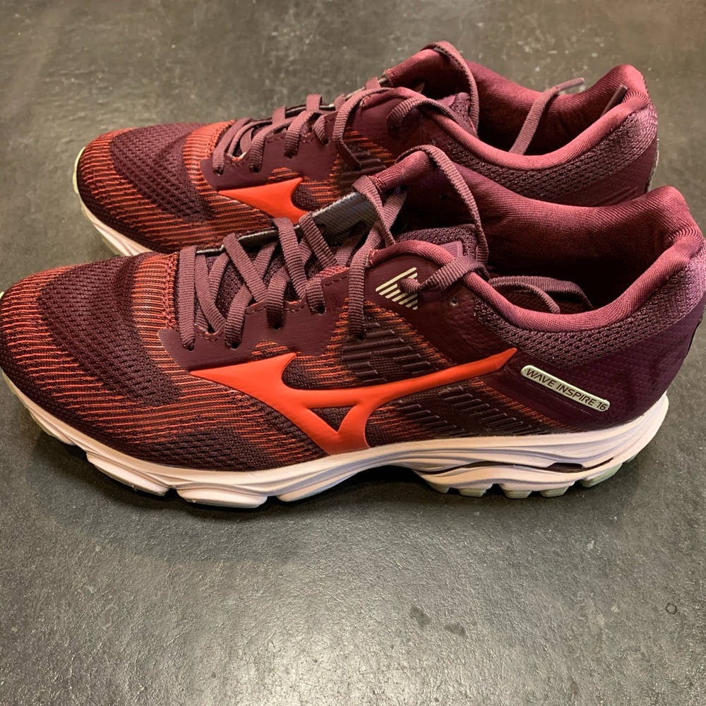 Mizuno Wave Inspire 16